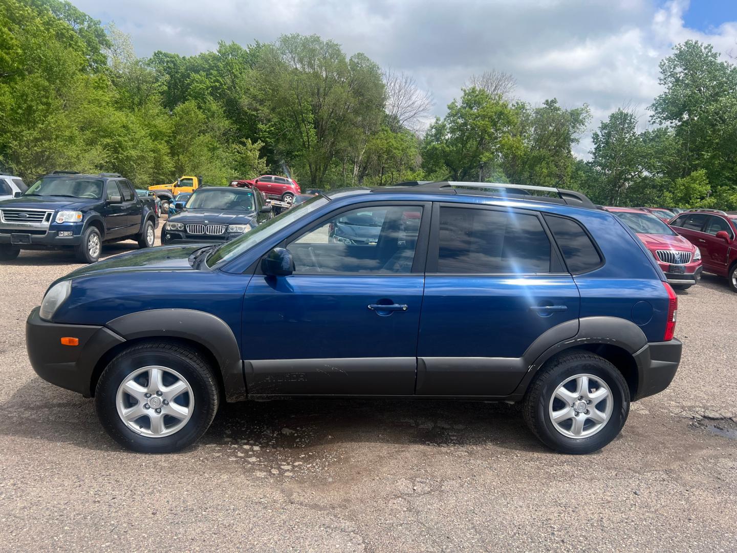 2005 Hyundai Tucson (KM8JN12D55U) , located at 17255 hwy 65 NE, Ham Lake, MN, 55304, 0.000000, 0.000000 - Photo#1